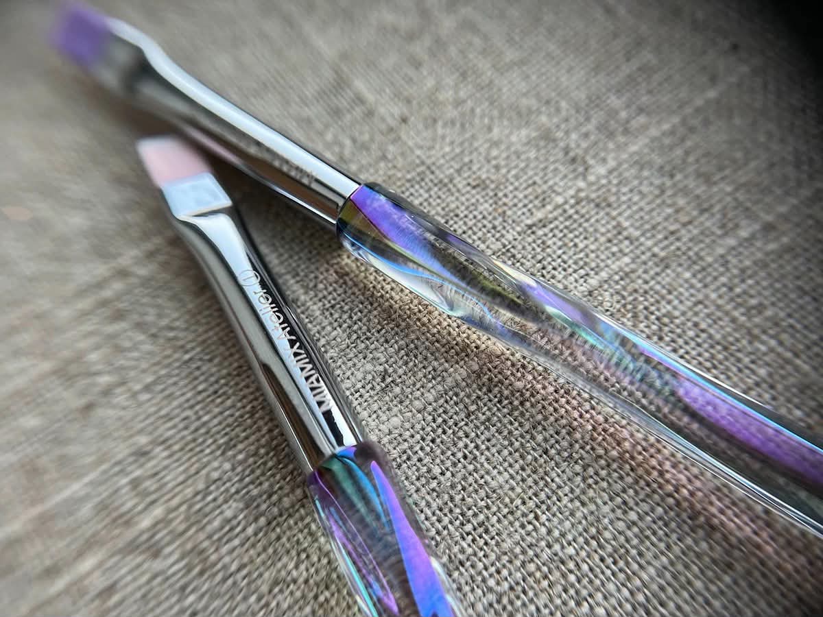 PROFESSIONAL NAIL BRUSH – PRECISION - CONTROL IN EVERY STROKE